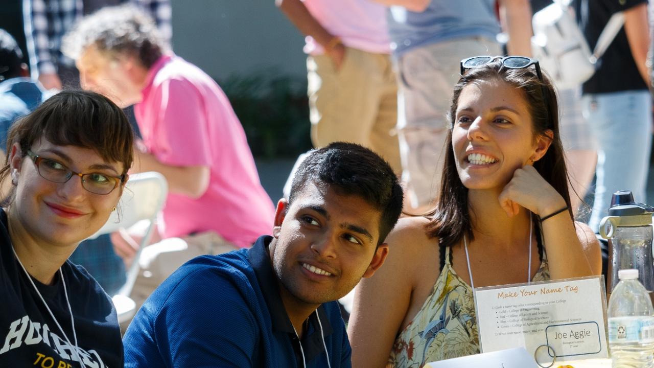 Fall Kickoff BBQ 2019 - Students taking a selfie