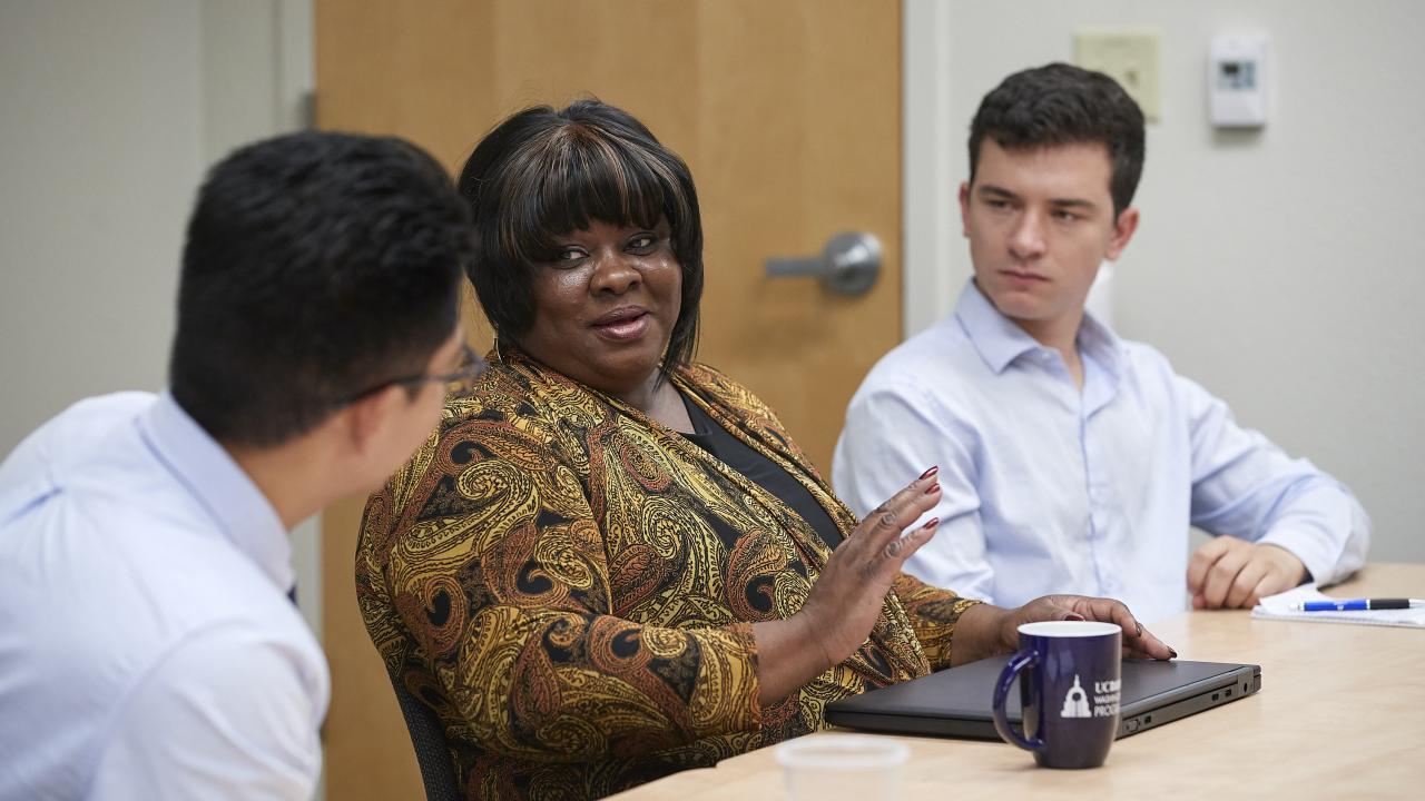 UC Davis Washington Program Director Cheryl Purifoy prepares students for internships in Washington, D.C. (Fred Greaves)